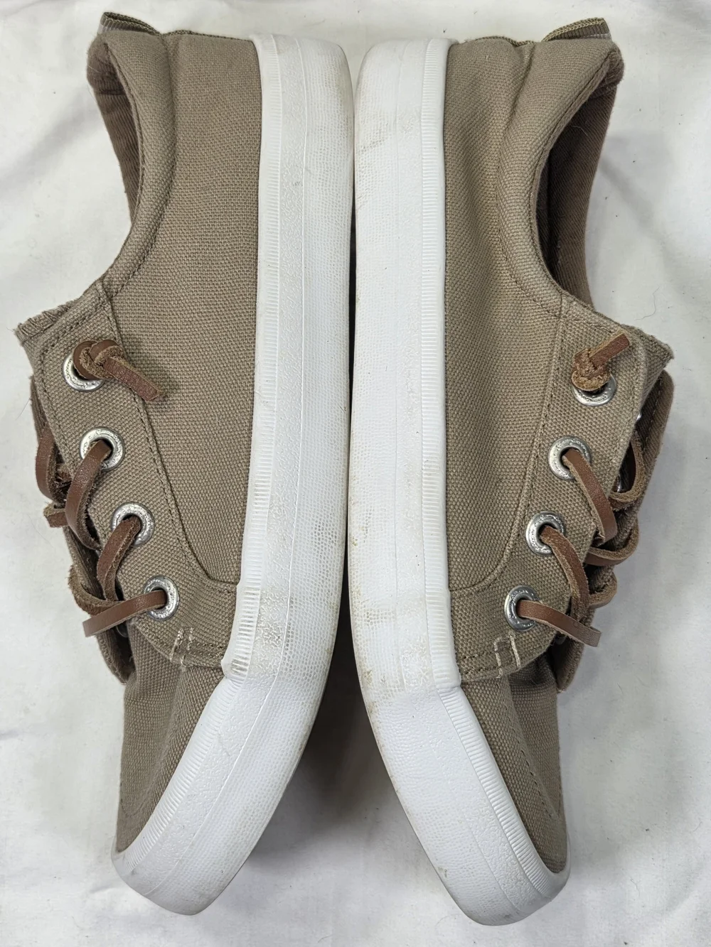 Tommy Bahama Women's Canvas Slip On Sneakers Tan Khaki Leather Laces Sz 7